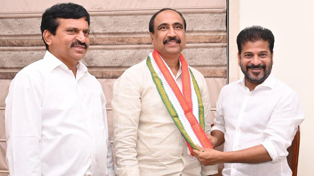 MLA Sanjay Kumar: బీఆర్ఎస్ కు మరో షాక్.. సీఎం రేవంత్ రెడ్డి సమక్షంలో కాంగ్రెస్‌లో చేరిన జగిత్యాల ఎమ్మెల్యే